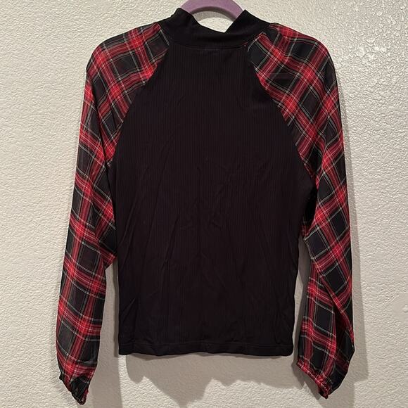 NWT Tommy Hilfiger black and plaid mock neck Top sz M - Picture 4 of 7